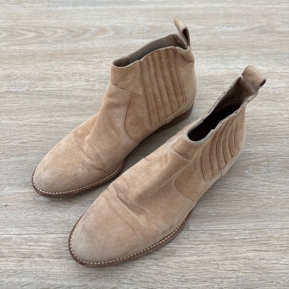 Jenni Kayne Shoes - Jenni Kayne Suede Chelsea Ankle Boots in Light Brown 36